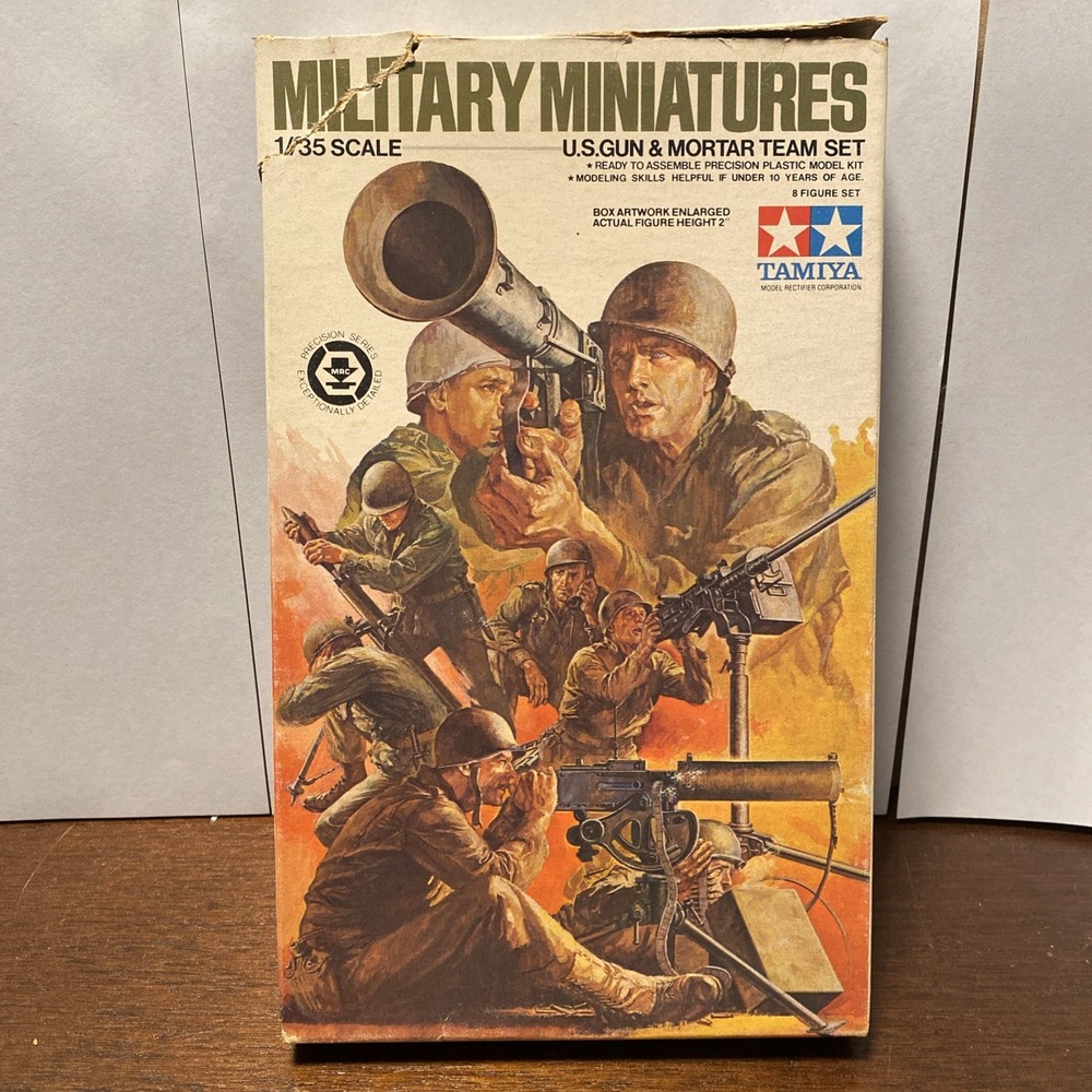 Tamiya 1:35 Scale Military Miniatures US‎ Gun & Mortar Team Set #35086 Open Box